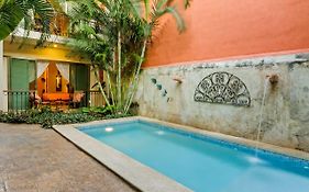 Casa Del Maya Bed & Breakfast